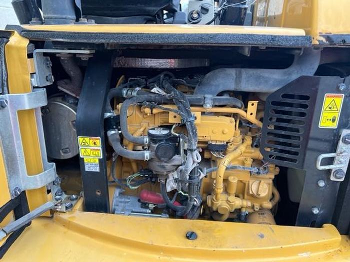 Used 2018 CATERPILLAR 305.5E2
