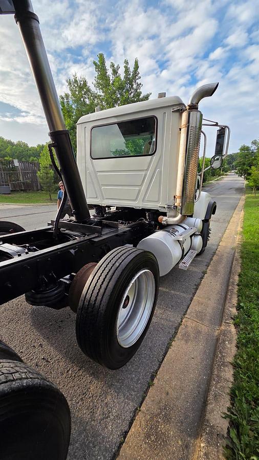 Used 2003 Mack *** ALLISON AUTOMATIC *** CV713 Granite