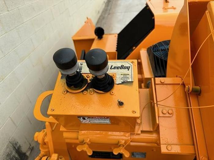 Used 2016 Leeboy 8616B