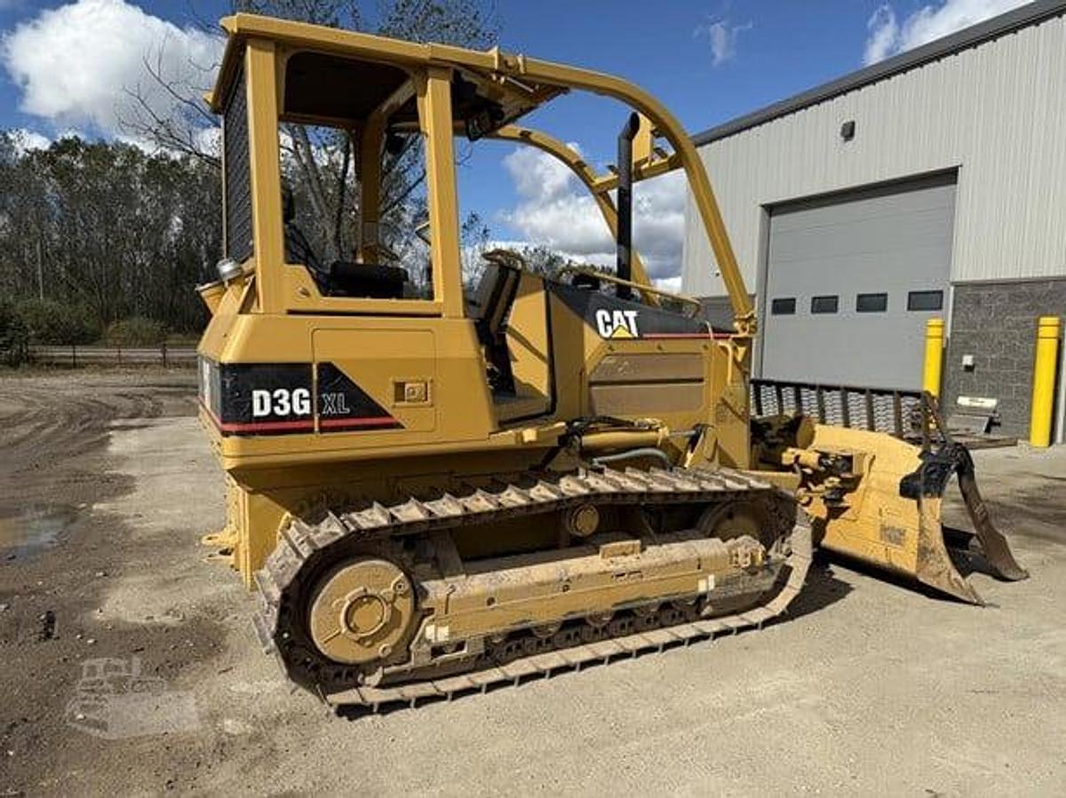 Used 2002 CAT D3G XL