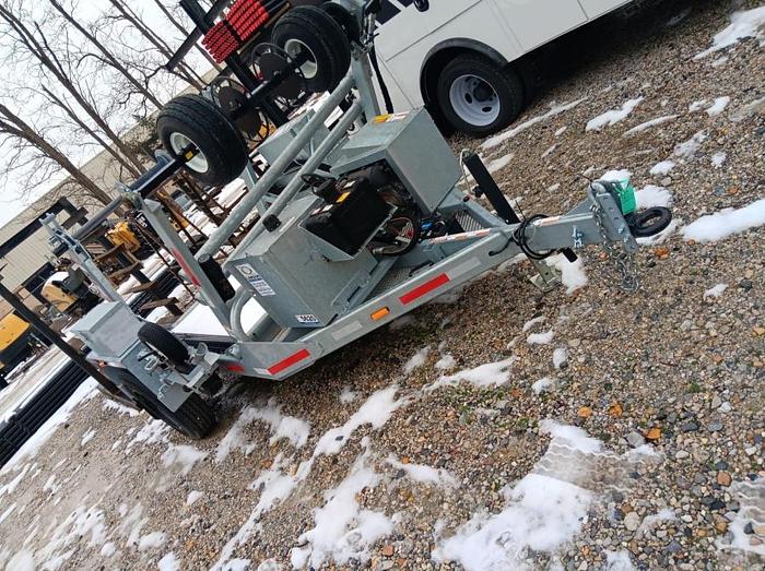 Used 2022 larson 5620