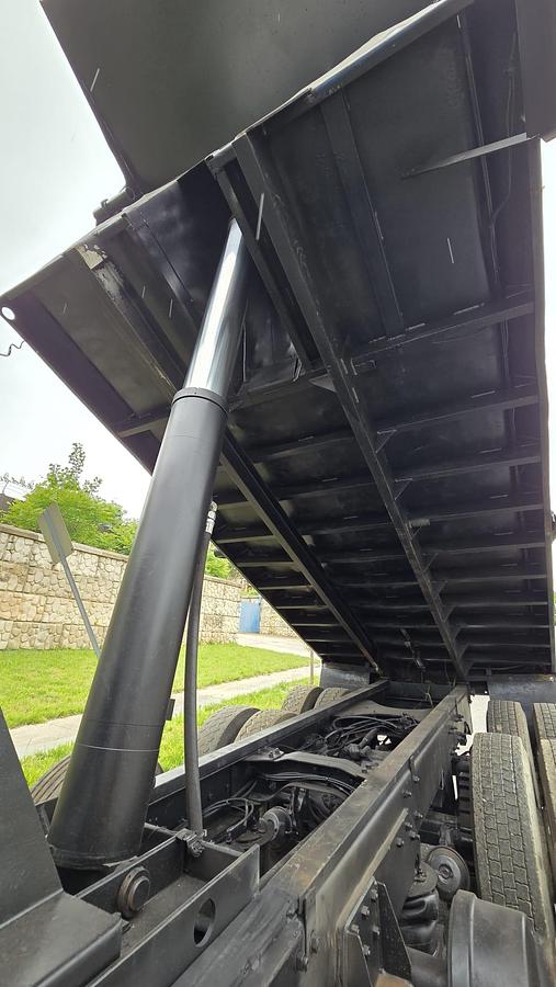 Used 2003 Mack *** ALLISON AUTOMATIC *** CV713 Granite