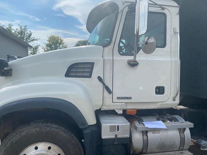 Used *** ALLISON AUTOMATIC*** 2006 MACK CV713 Granite