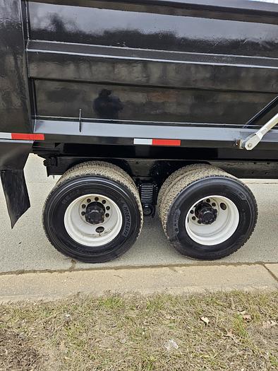 Used 2004 Mack *** ALLISON AUTOMATIC *** CV713 Granite