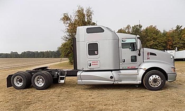 Used 2014 Kenworth T6 Tandem Axle Sleeper