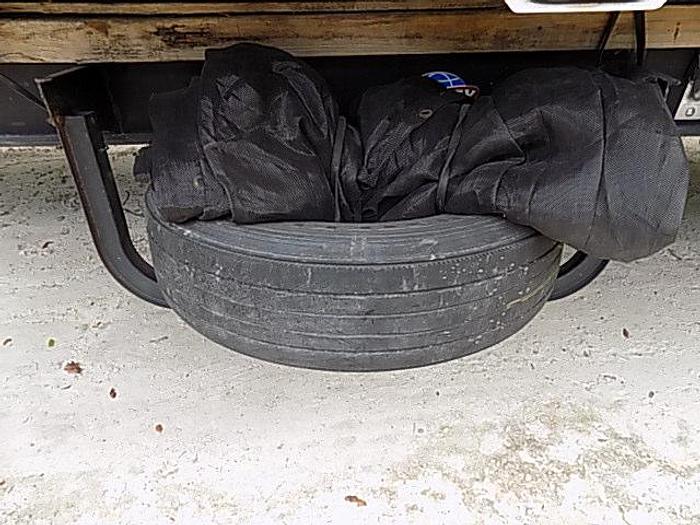 Used 1999 UTILITY TRAILER CORP FLATBED 102 x 48