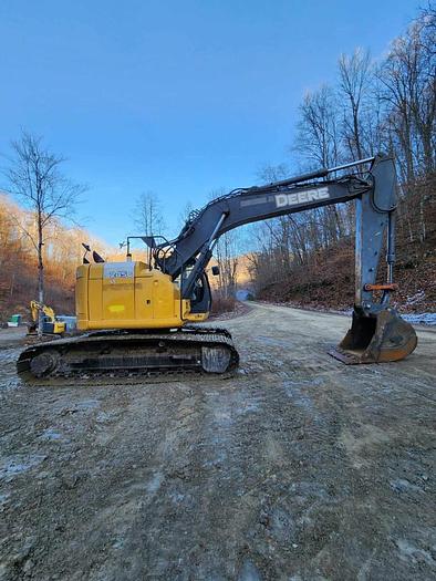 Used 2015 John Deere 245GLC