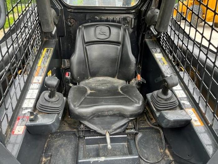 Used 2018 John Deere 323E