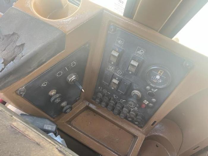 Used 1993 CATERPILLAR 950F