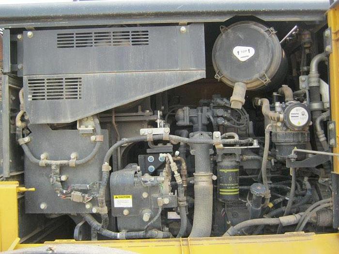 Used 2018 Komatsu GD655-6 Motor Grader