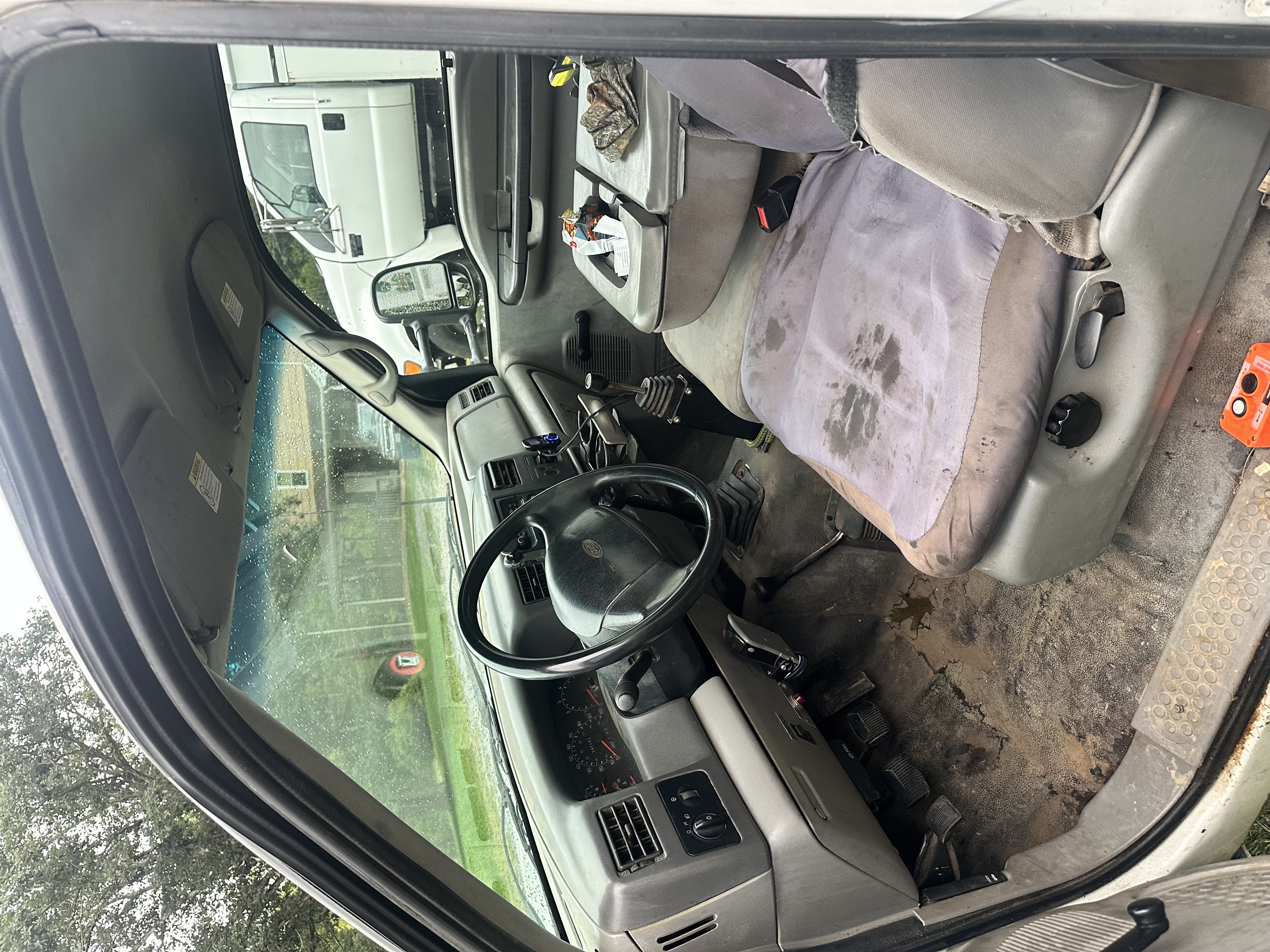 Used 2001 Ford F450 Chip Truck
