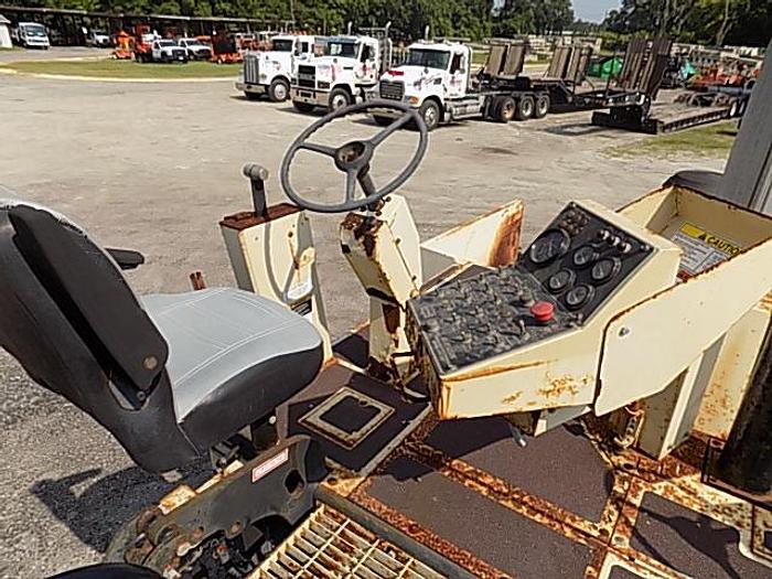Used 2007 Blaw Knox PF-161 Paver