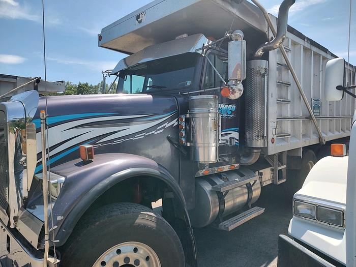 Used 2006 Freightliner FLD 120 Classic
