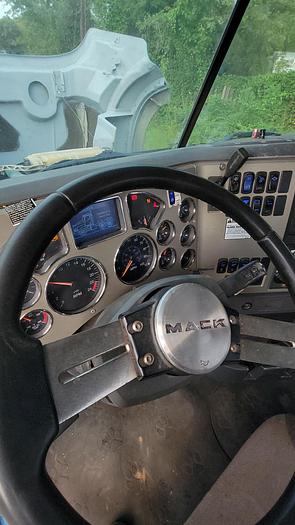 Used 2009 Mack GU713 *** Allison Automatic*** Granite