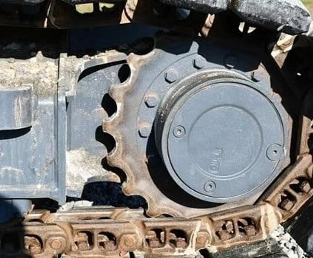 Used 2021 Komatsu PC88MR-11