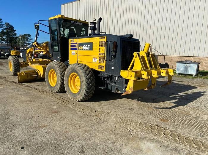 Used 2022 Komatsu GD655-7