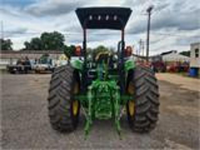 Used 2015 John Deere 5085M