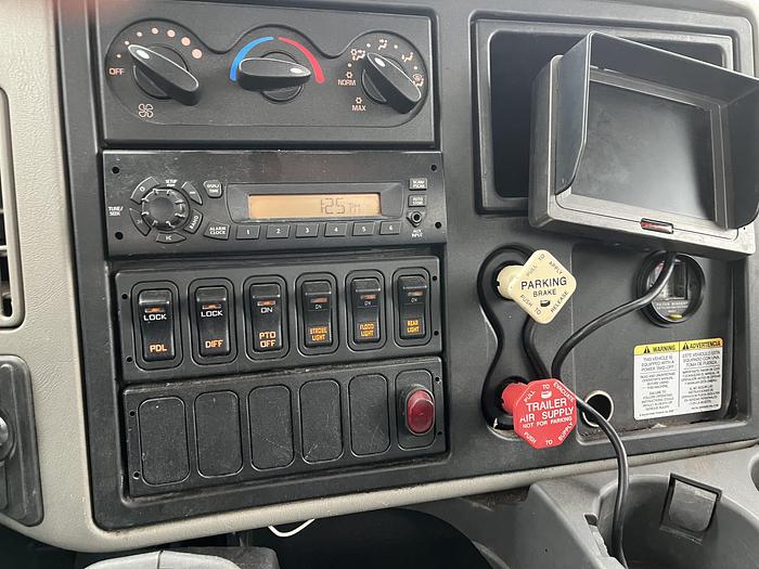 Used 2011 International 7400