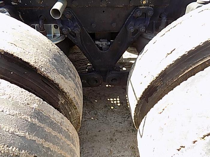 Used 2001 Kenworth T600 Sleeper, CAT C15