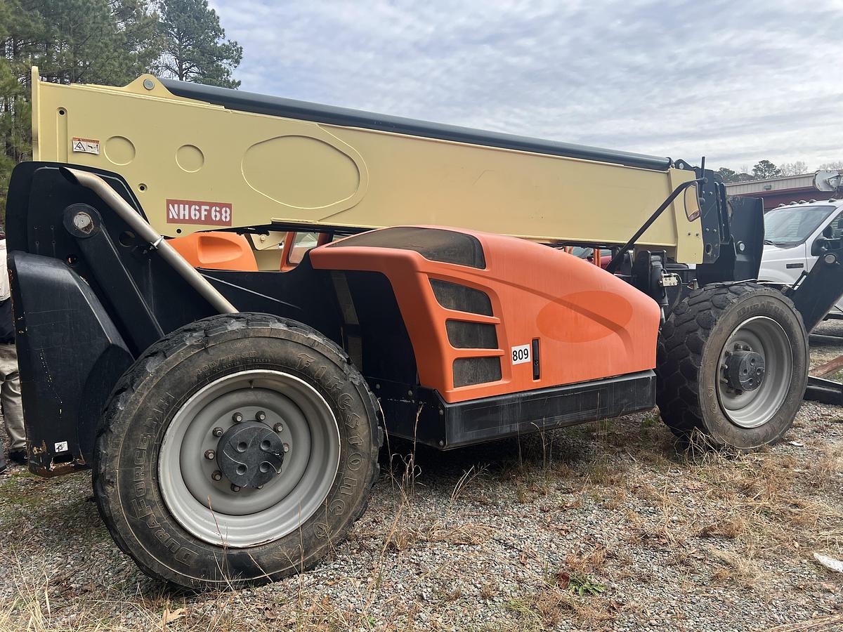 Used 2015 JLG Telehander 1255