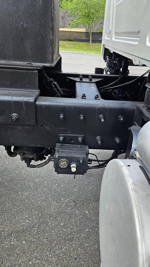 Used 2005 Mack *** ALLISON AUTOMATIC *** CV713 Granite