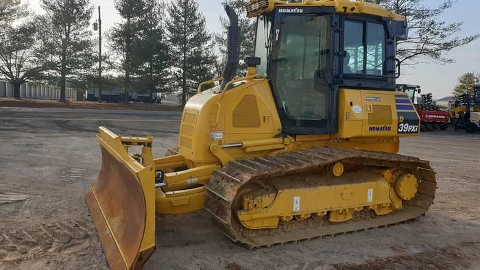 Used 2022 Komatsu D39PXi-24