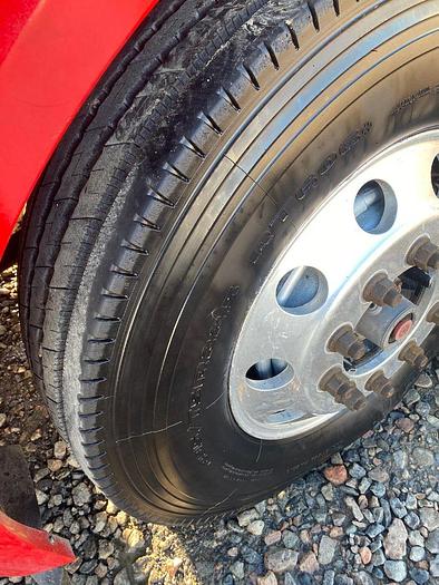 Used 2010 Freightliner Columbia 120