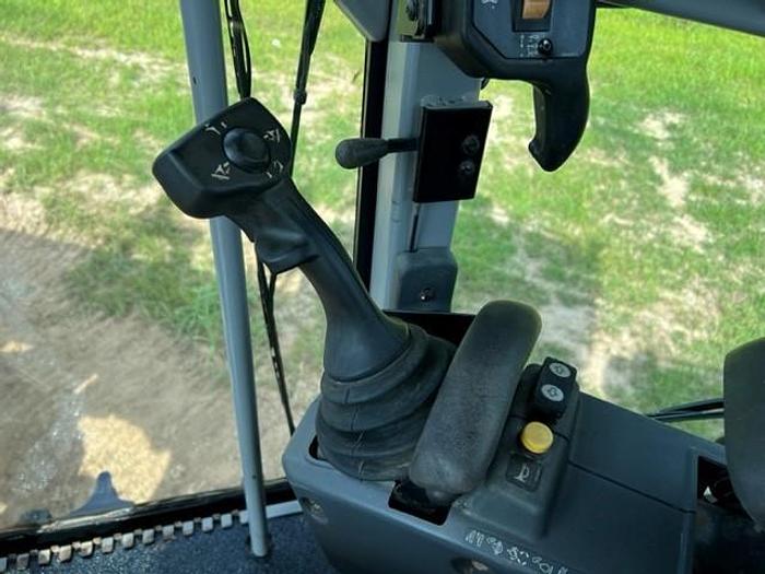 Used 2008 CATERPILLAR 12M