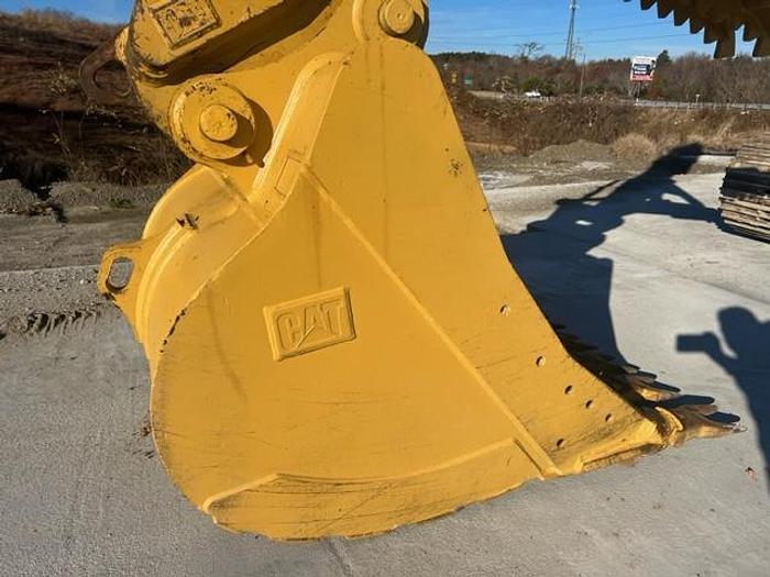Used 2015 CAT 323FL/with Thumb