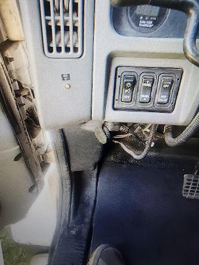 Used 2007 International 7400  *** Allison Auto ***