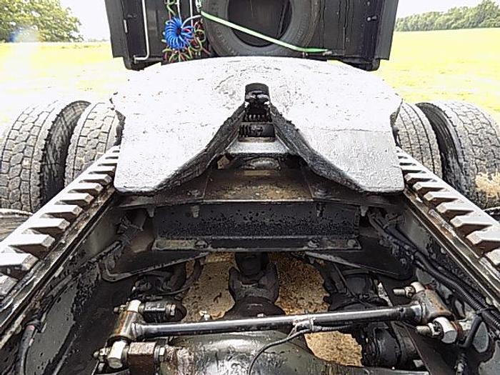 Used 2013 Peterbilt 587 T/A Tractor