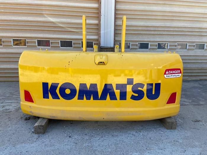 Used 2023 Komatsu PC490LC-11