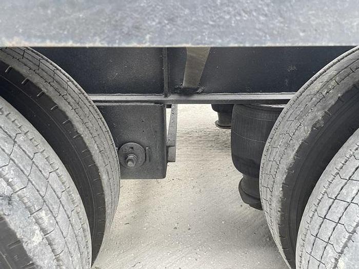 Used 2011 Fontaine Detach Low Boy Renegade LX40