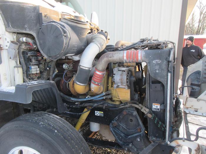 Used 2006 Peterbuit sleeper 387