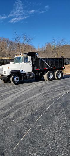 Used 2000 Mack *** Allison Automatic ***  RD688s
