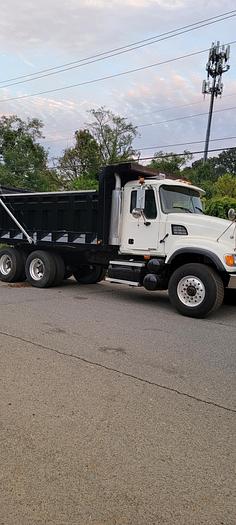 Used 2004  Mack *** ALLISON AUTOMATIC *** CV713 Granite