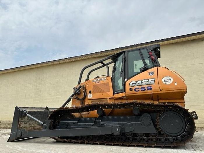 Used 2014 Case 2050M LGP