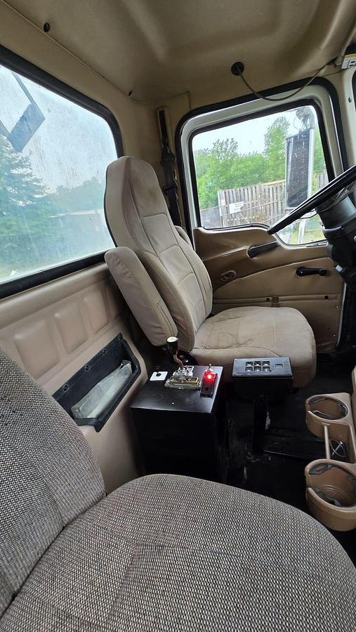 Used 2003 Mack *** ALLISON AUTOMATIC *** CV713 Granite