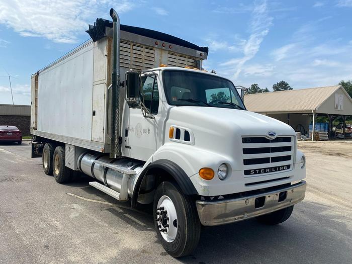 Used 2006 Peterson Mulch Bower Truck