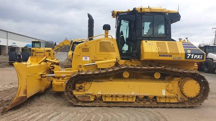 Used 2022 Komatsu D71PXI-24