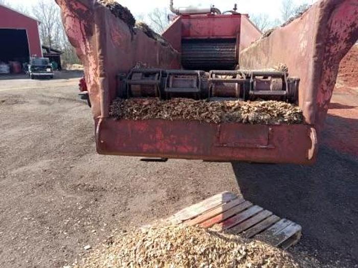 Used 2000 Morbark 3600 horizontal grinder