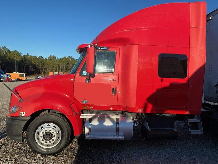 Used 2010 Freightliner Columbia 120