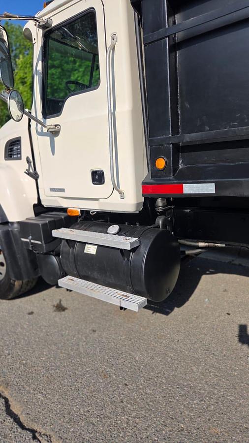 Used 2007 Mack *** ALLISON AUTOMATIC *** CV713 Granite