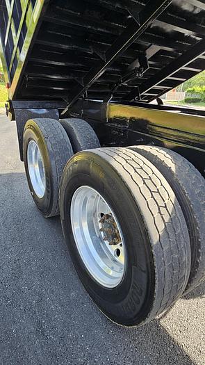 Used 2005 *** ALLISON AUTOMATIC *** Mack CV713 Granite