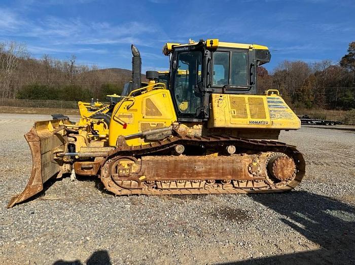 Used 2020 Komatsu D61EX-24