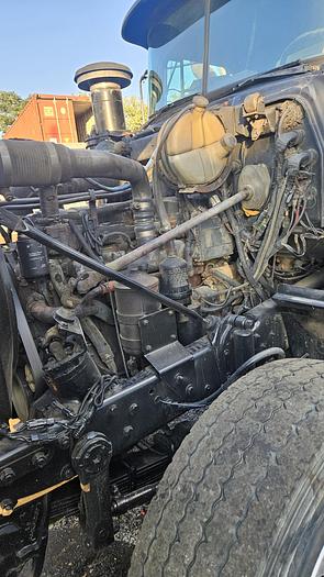 Used 2001 Mack *** Allison Automatic *** RD688s