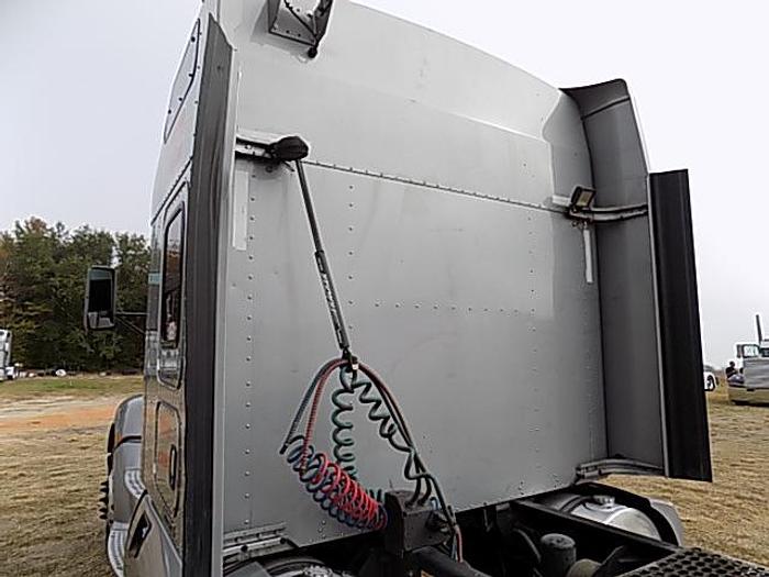 Used 2014 Kenworth T6 Tandem Axle Sleeper