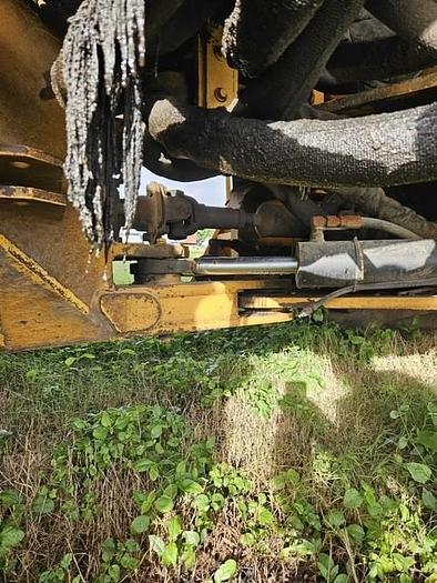 Used 2000 OXBO Big Jack with VPC1500 Bean Head