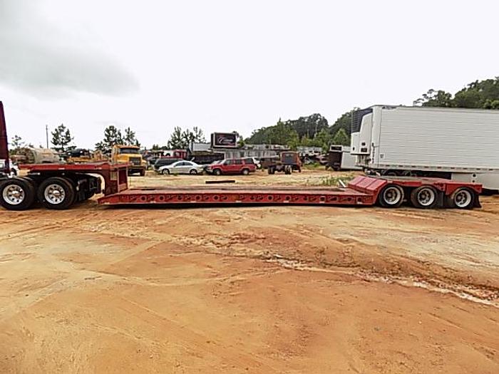 Used 35 Ton Detach Stretch Lowboy, Tandem w/flip axle