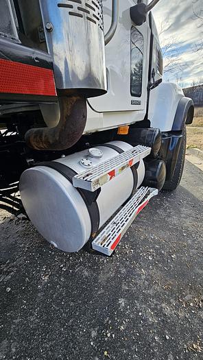 Used 2007 Mack CV713 Granite